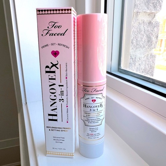 Too Faced Hangover 3-in-1 Replenishing Primer & Setting Spray - Picture 1 of 3